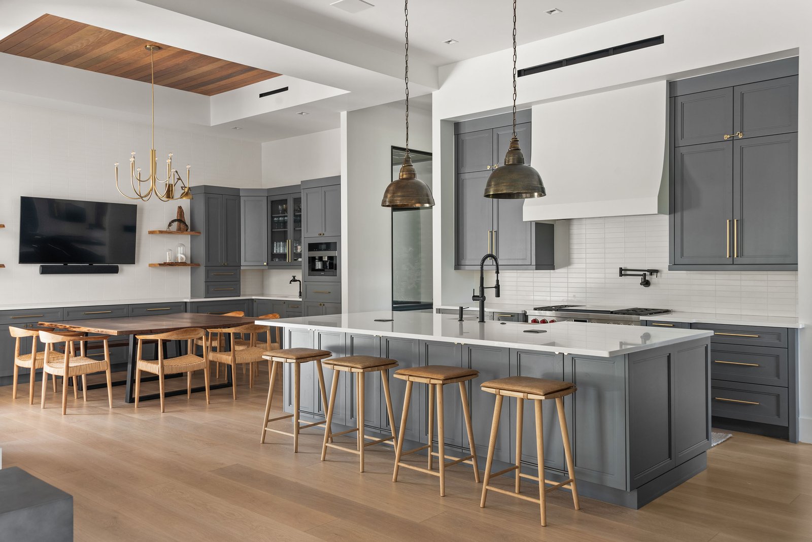 Featured custom estate exterior